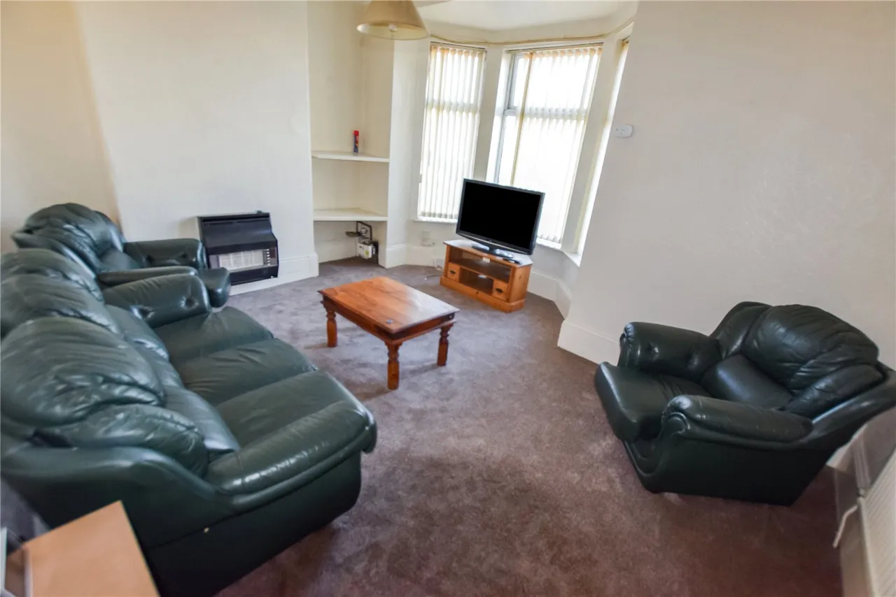 Liverpool Road, Eccles, M30, photo 5