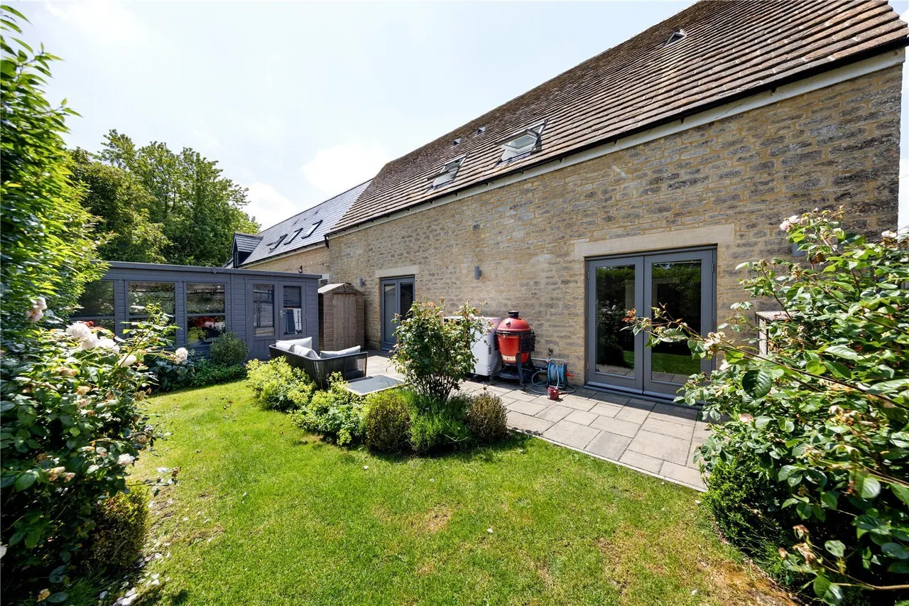 Wheatsheaf Mews, Upper Benefield, PE8, photo 14