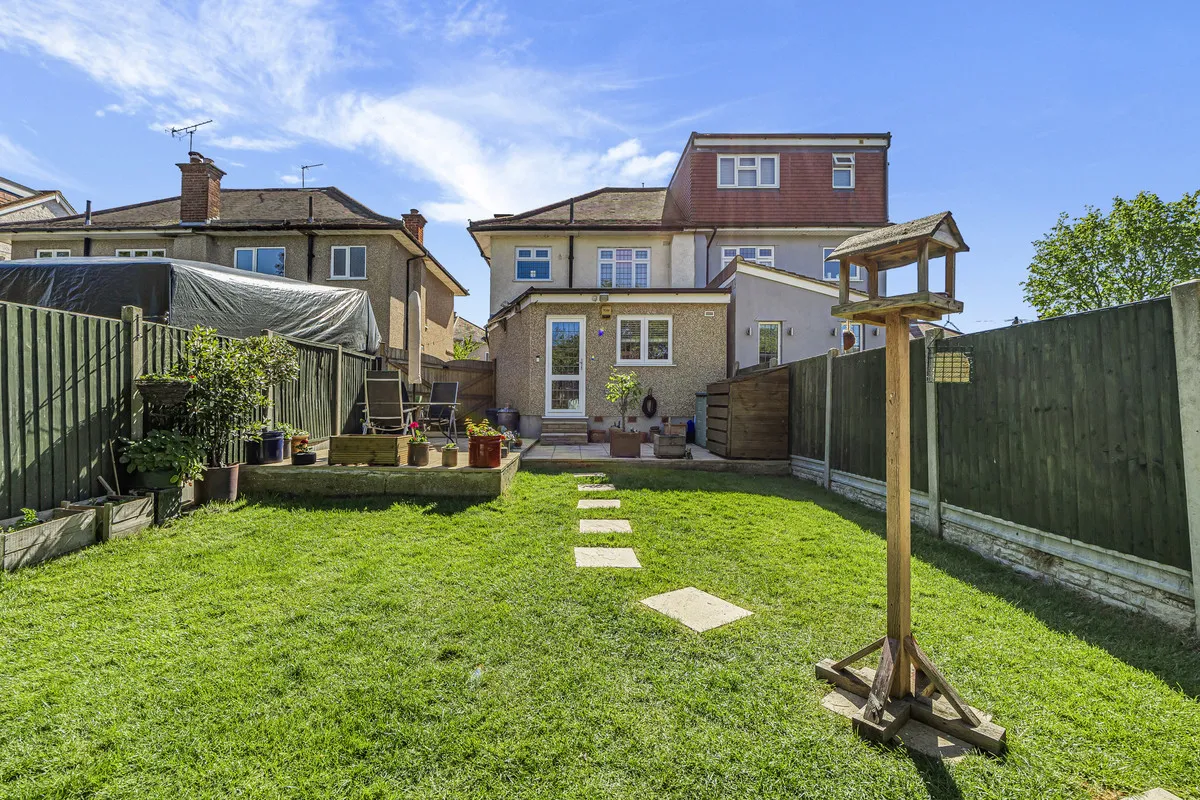 Carter Drive, Romford, Collier Row, RM5 2PH, photo 18