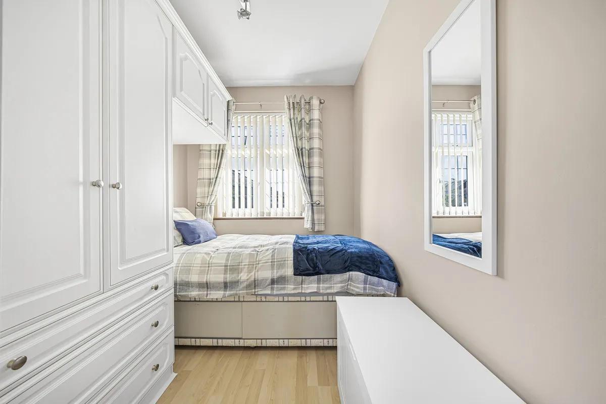 Carter Drive, Romford, Collier Row, RM5 2PH, photo 15