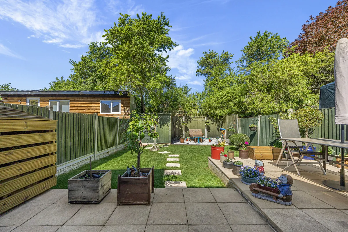 Carter Drive, Romford, Collier Row, RM5 2PH, photo 20