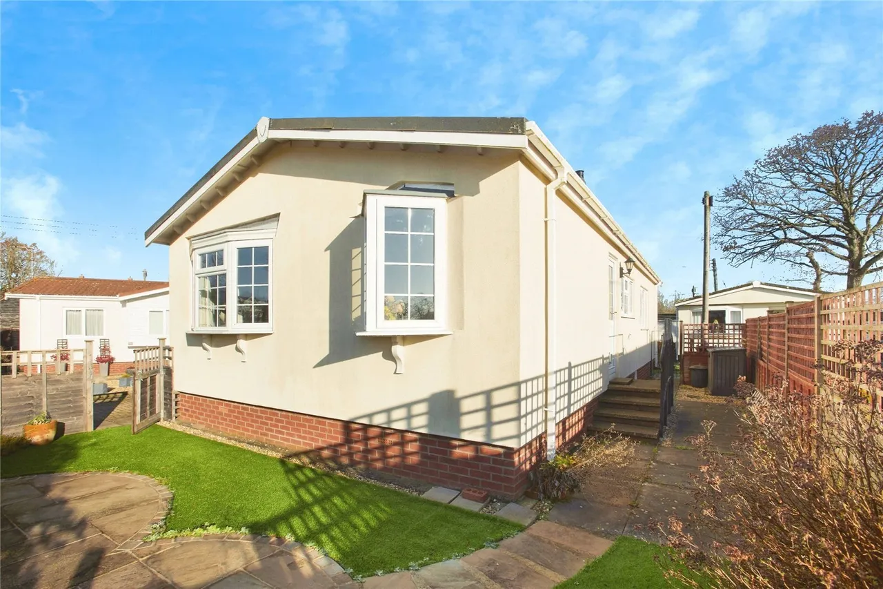 Broadway Park, The Causeway, GU31, photo 18
