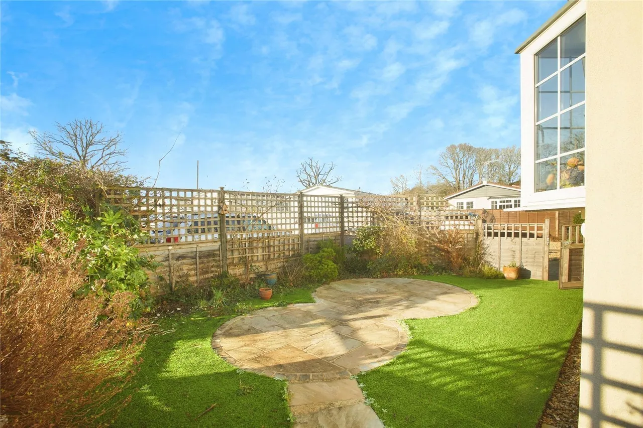 Broadway Park, The Causeway, GU31, photo 14