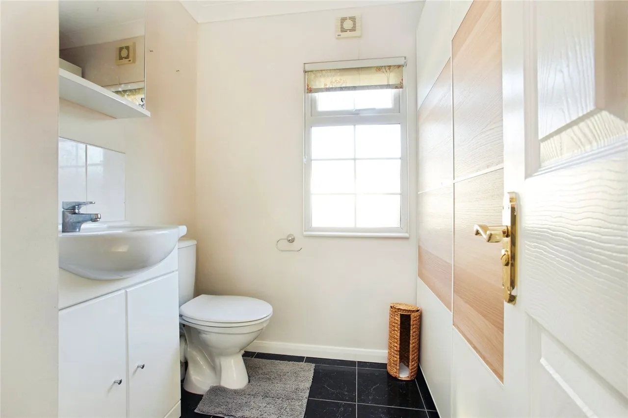 Broadway Park, The Causeway, GU31, photo 11