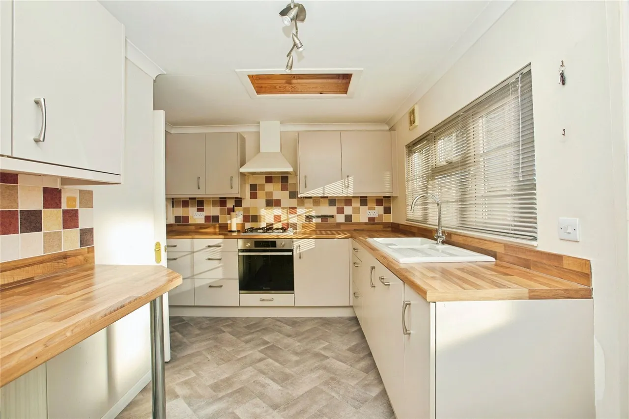 Broadway Park, The Causeway, GU31, photo 7