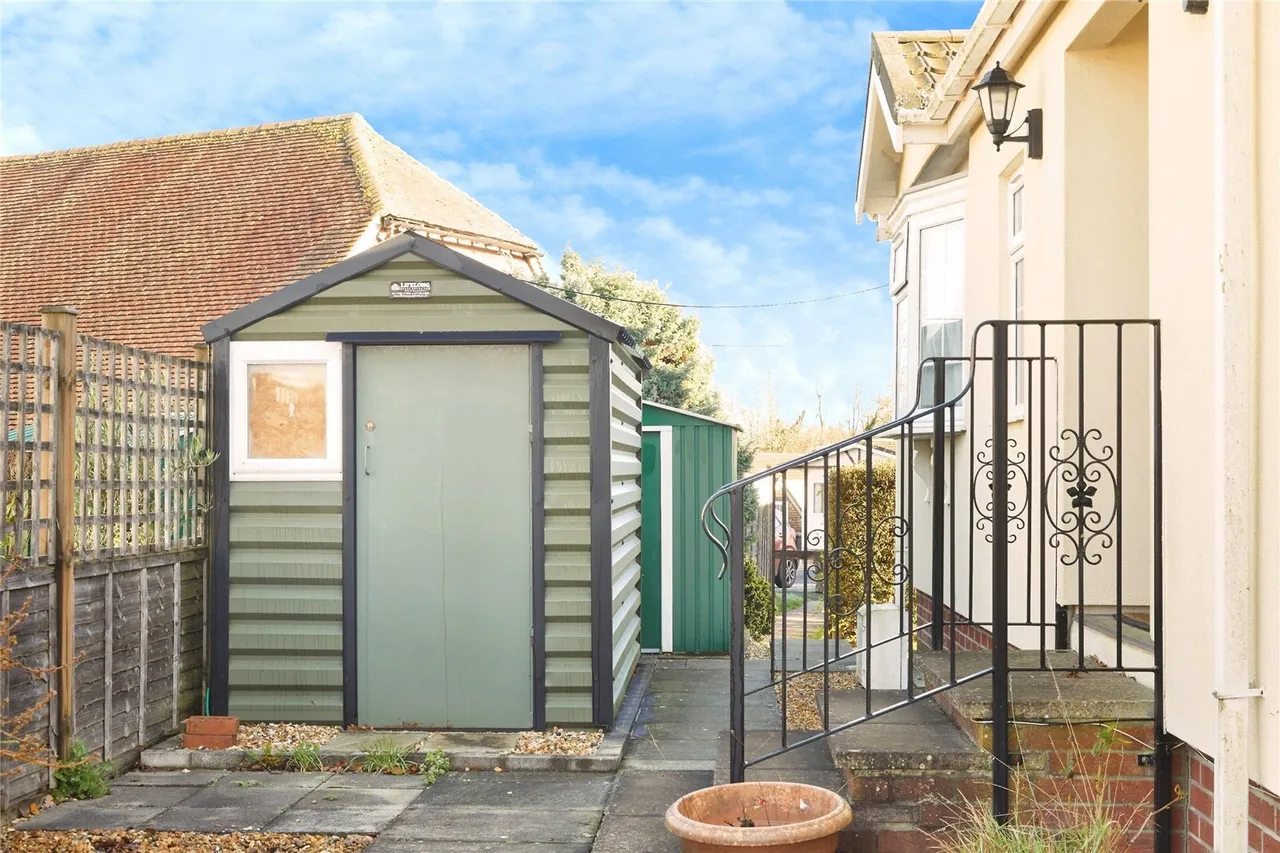 Broadway Park, The Causeway, GU31, photo 15