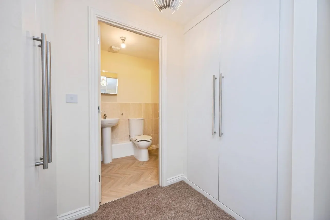 The Laurels, Fazeley, B78, photo 12