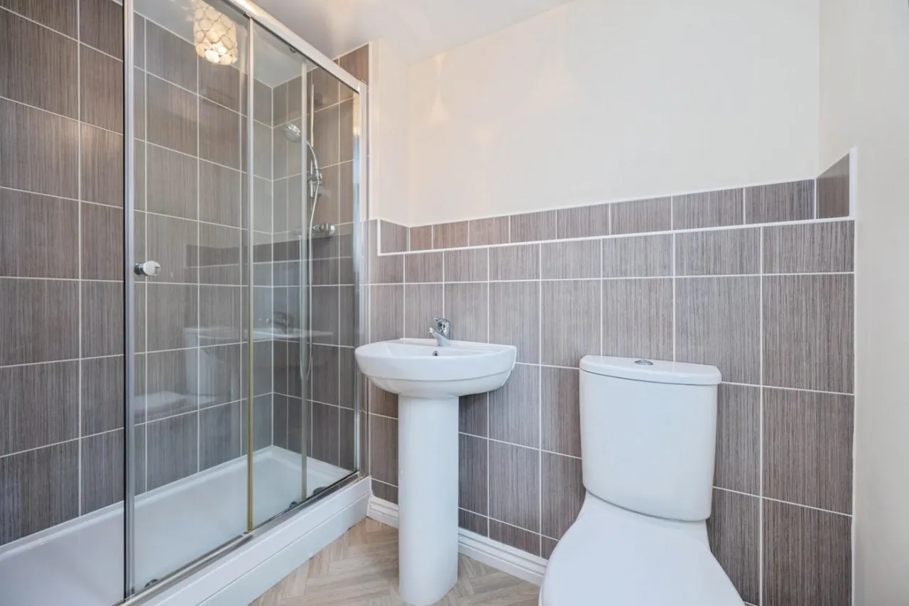 The Laurels, Fazeley, B78, photo 19