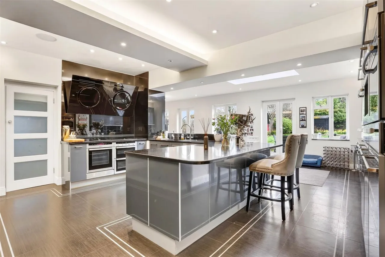 Shirley Avenue, South Cheam, SM2, photo 4