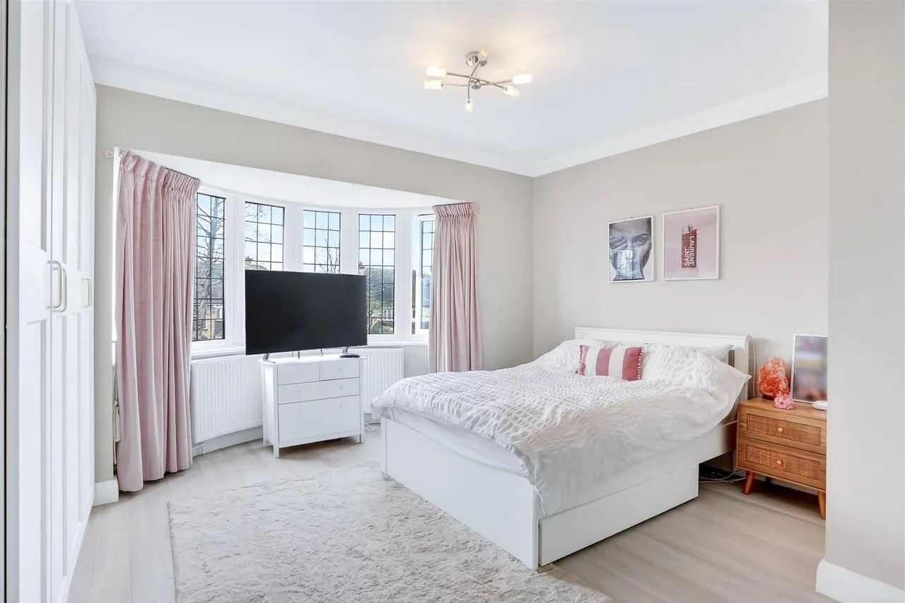 Shirley Avenue, South Cheam, SM2, photo 26