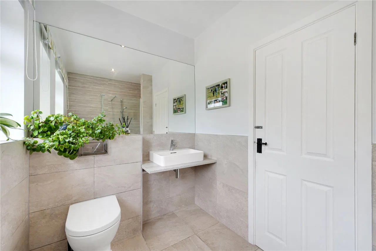Thorner Lane, Scarcroft, LS14, photo 16