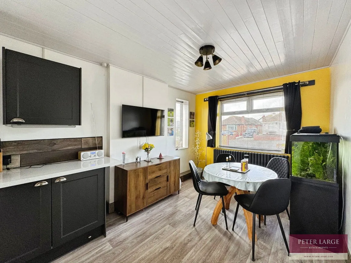 South Drive, Rhyl, LL18 4SU, photo 6