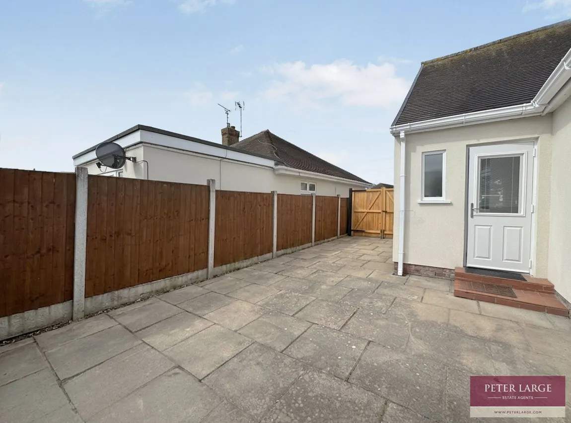 South Drive, Rhyl, LL18 4SU, photo 13