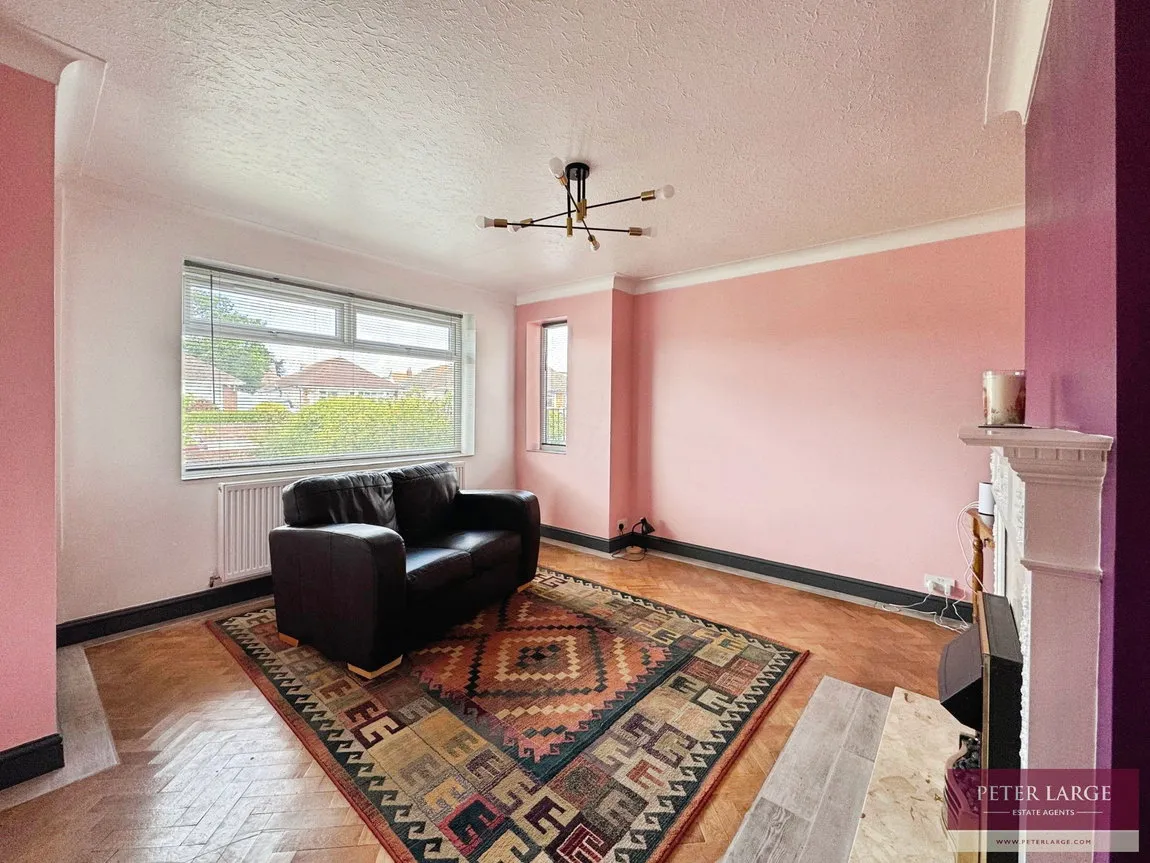 South Drive, Rhyl, LL18 4SU, photo 3