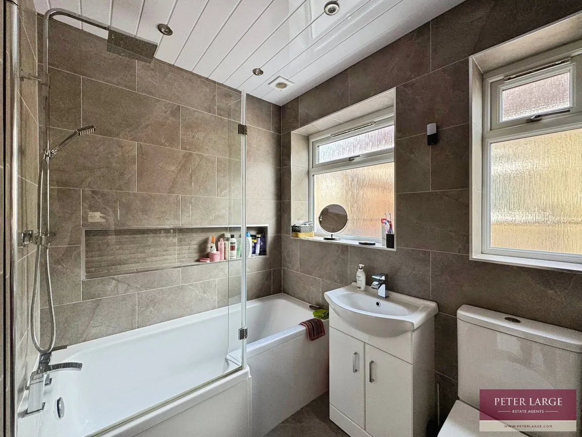 South Drive, Rhyl, LL18 4SU, photo 7