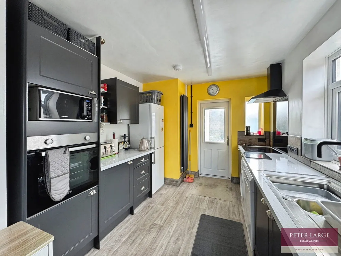 South Drive, Rhyl, LL18 4SU, photo 4