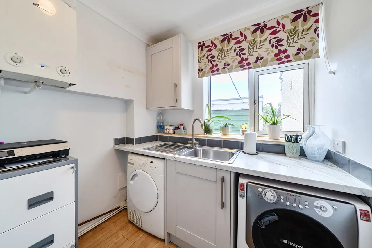Field End Road, Ruislip, HA4, photo 12