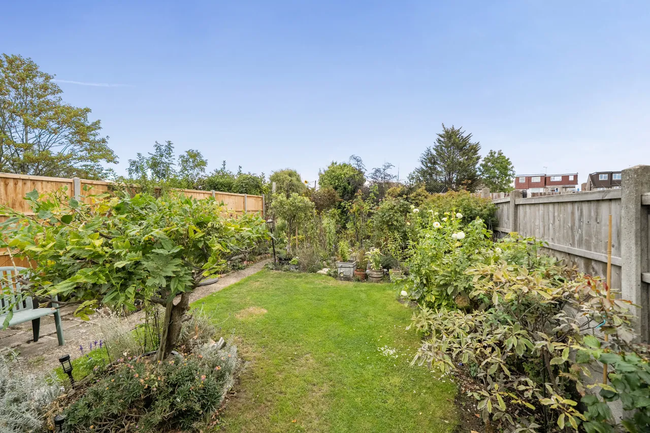 Field End Road, Ruislip, HA4, photo 9