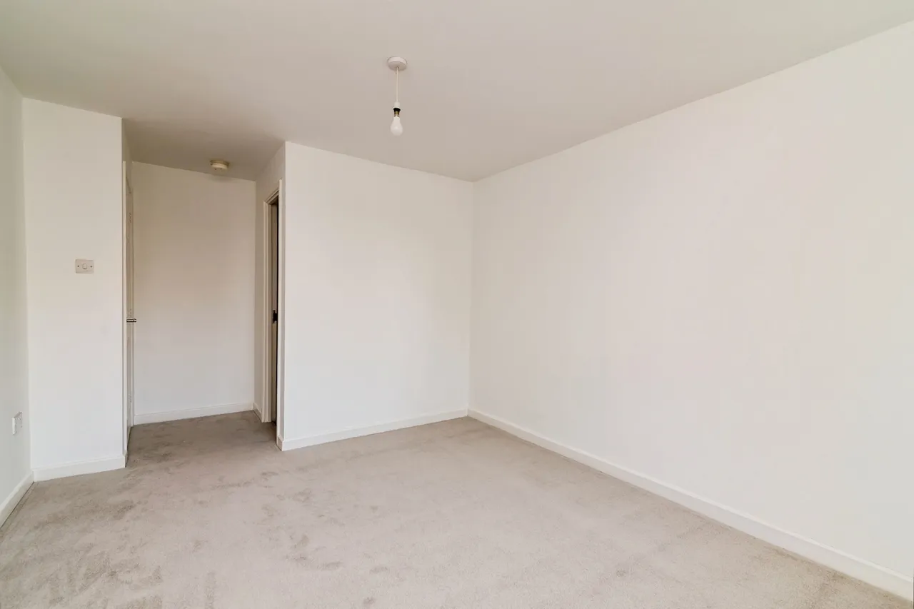Southdale Road, Carlton, Nottingham, Nottinghamshire, NG4, photo 11