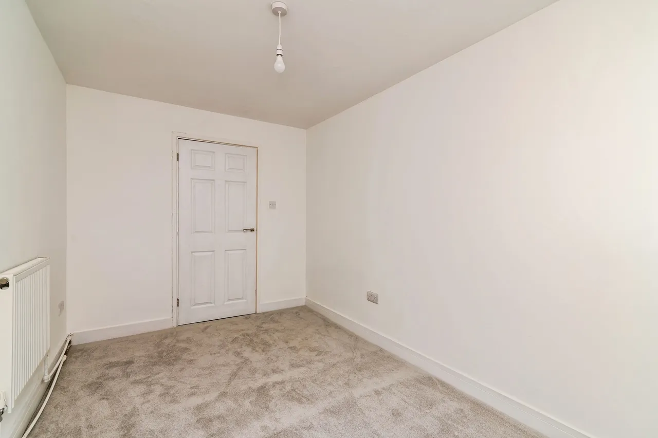 Southdale Road, Carlton, Nottingham, Nottinghamshire, NG4, photo 15
