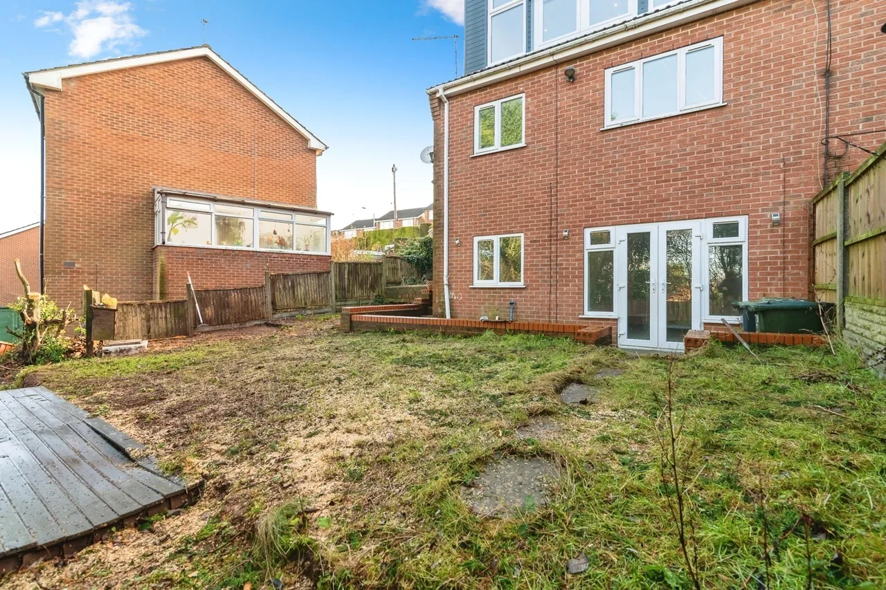 Southdale Road, Carlton, Nottingham, Nottinghamshire, NG4, photo 16