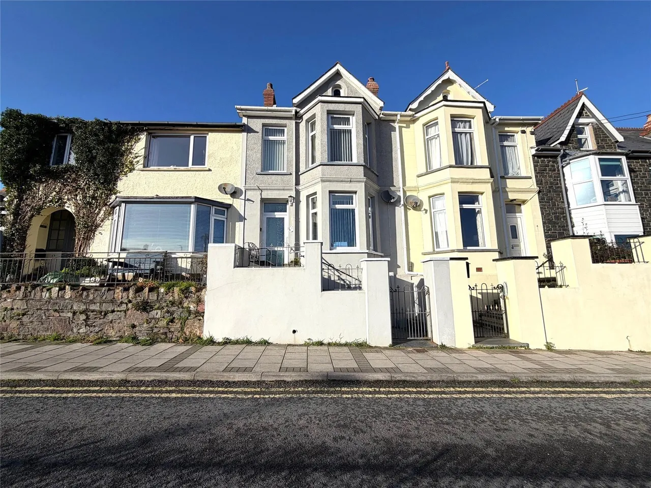 3 bed house for sale, Penslade Terrace, Fishguard, SA65