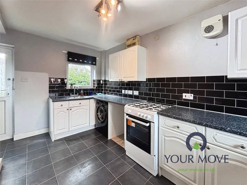 Highstone Vale, Barnsley, S70, photo 4