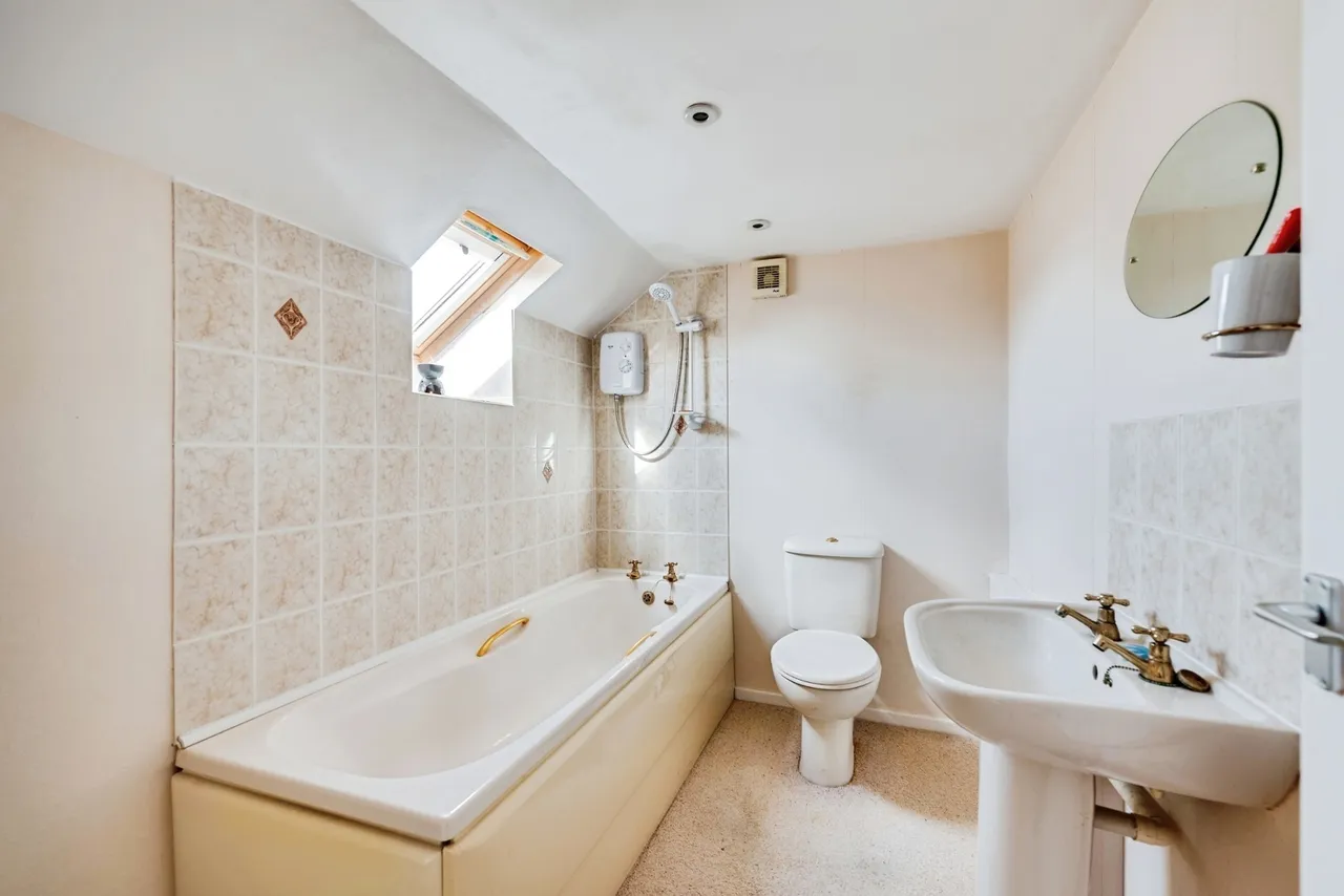 Canney Close, Chiseldon, Swindon, Wiltshire, SN4, photo 14