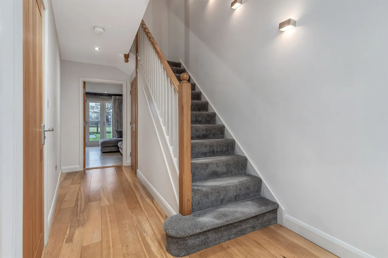 Edge View Crescent, Alderley Edge, photo 10