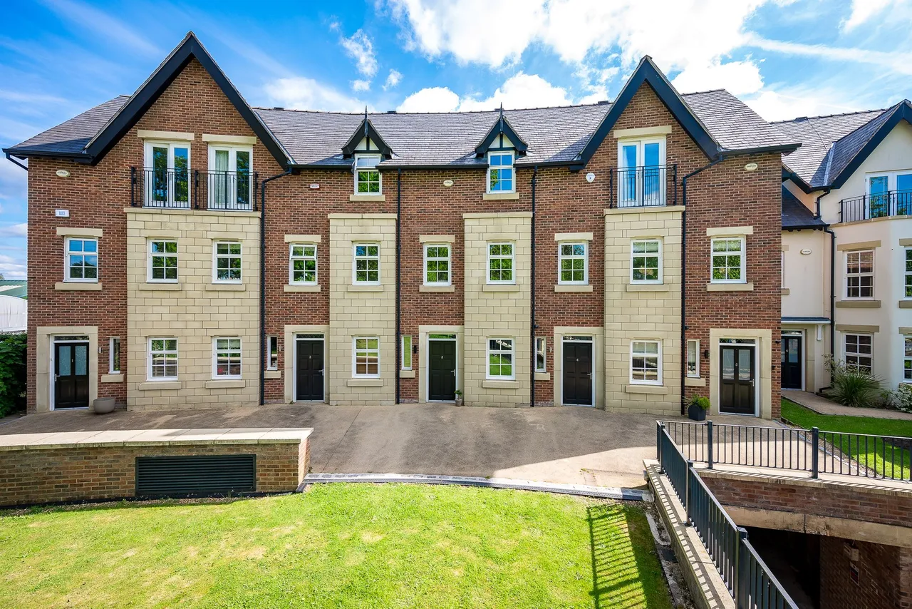 3 bed house for sale, Edge View Crescent, Alderley Edge