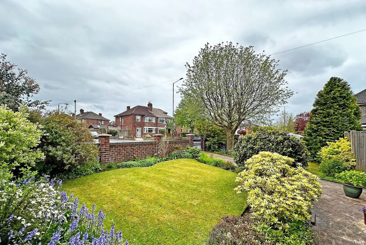 Stockport Road, Timperley WA15 7SF, photo 37