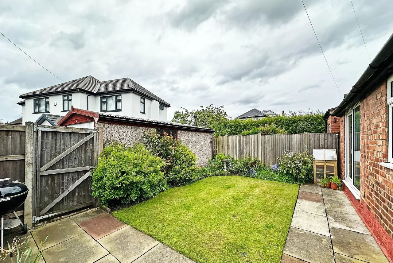 Stockport Road, Timperley WA15 7SF, photo 32