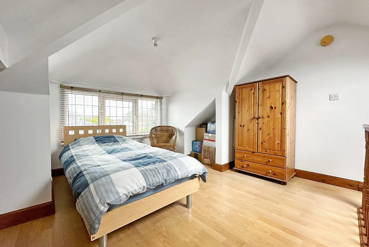 Stockport Road, Timperley WA15 7SF, photo 11
