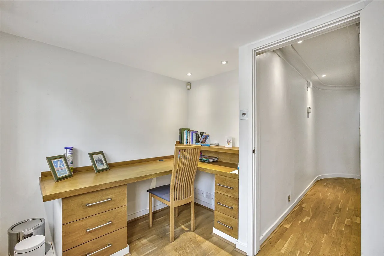 Church Road, Wimbledon Village, London, SW19, photo 28