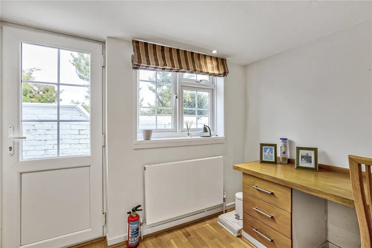 Church Road, Wimbledon Village, London, SW19, photo 29