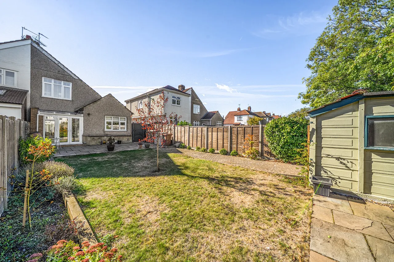 Falconwood Avenue, DA16, photo 14