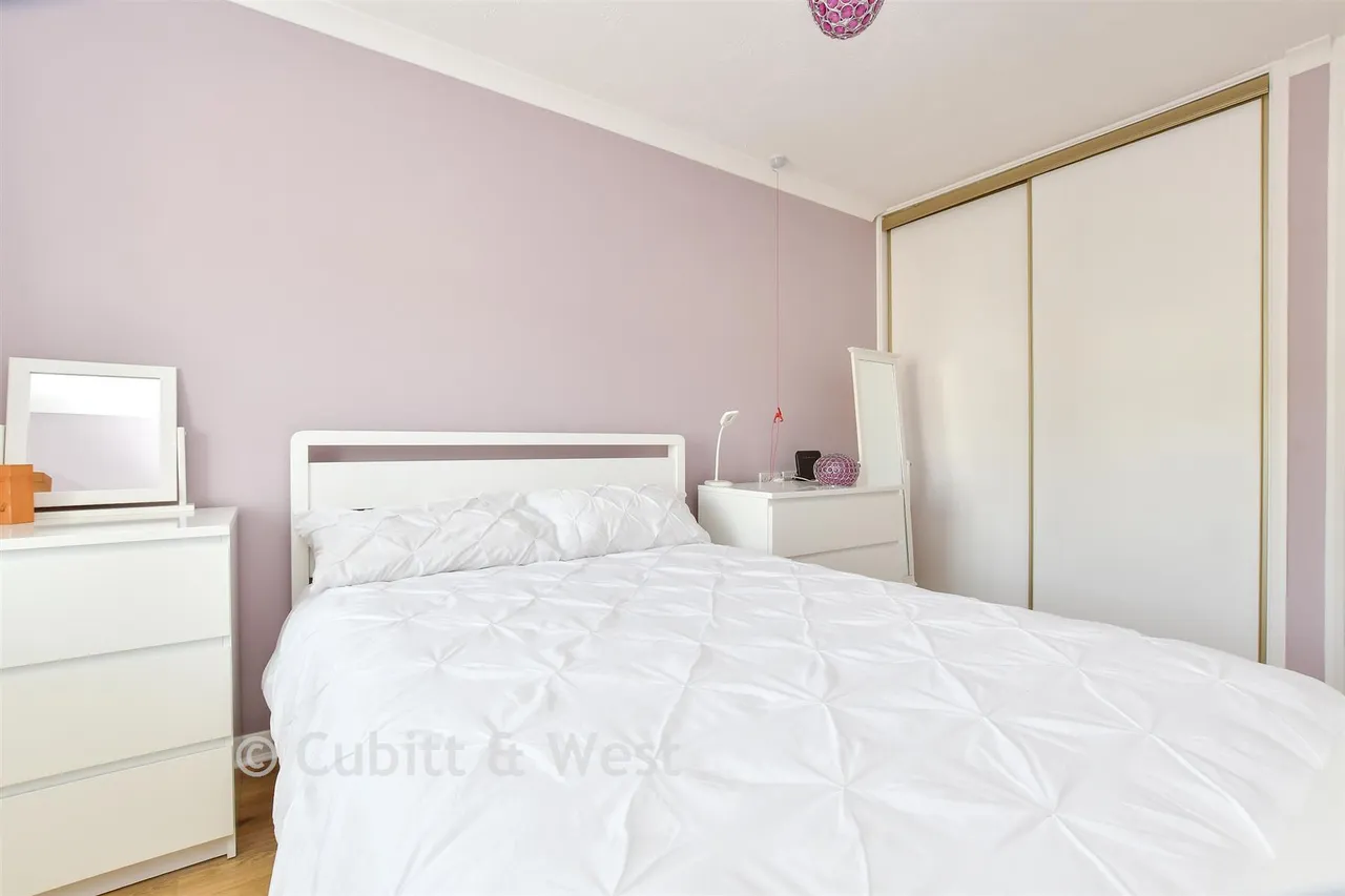 Brighton Road, Purley, CR8, photo 9