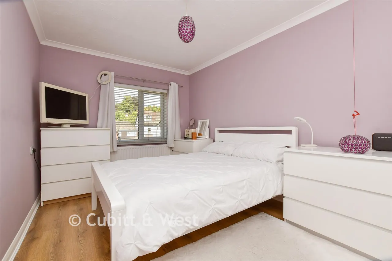 Brighton Road, Purley, CR8, photo 4