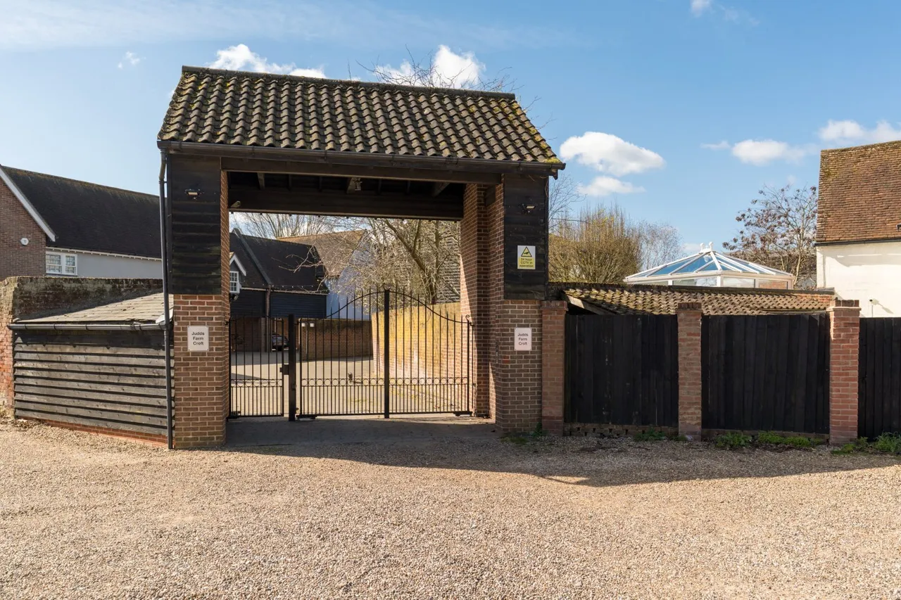London Road, Stanway, CO3, photo 31