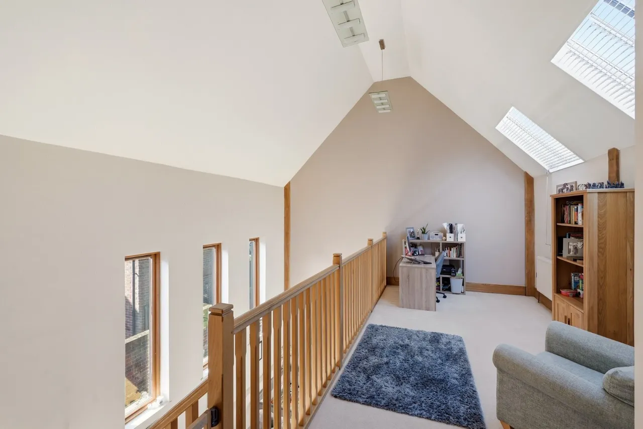London Road, Stanway, CO3, photo 20