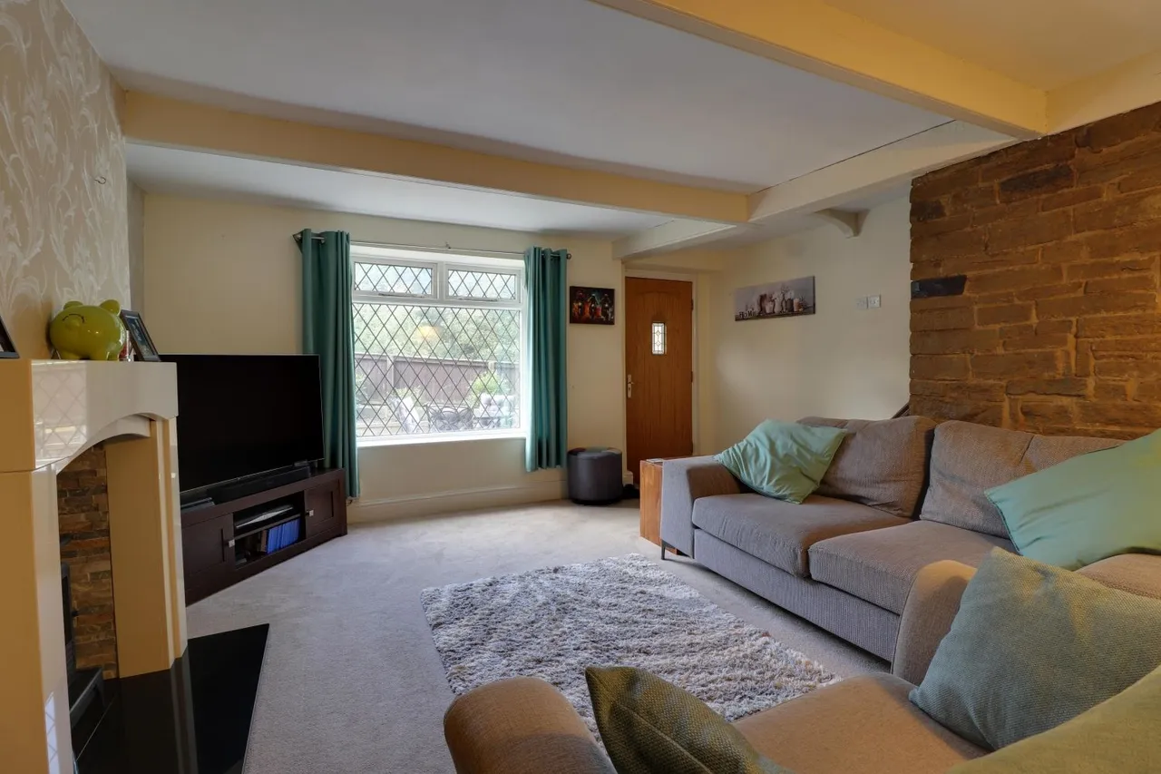 Meltham Road, Netherton, HD4, photo 5