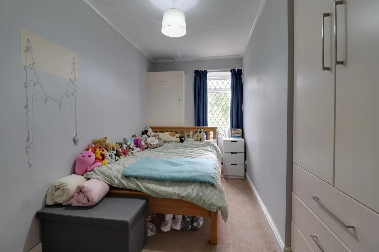 Meltham Road, Netherton, HD4, photo 8