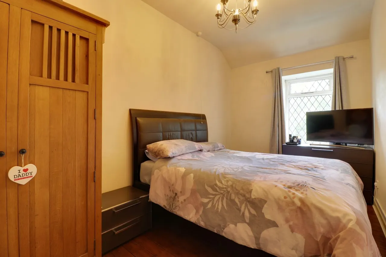 Meltham Road, Netherton, HD4, photo 7