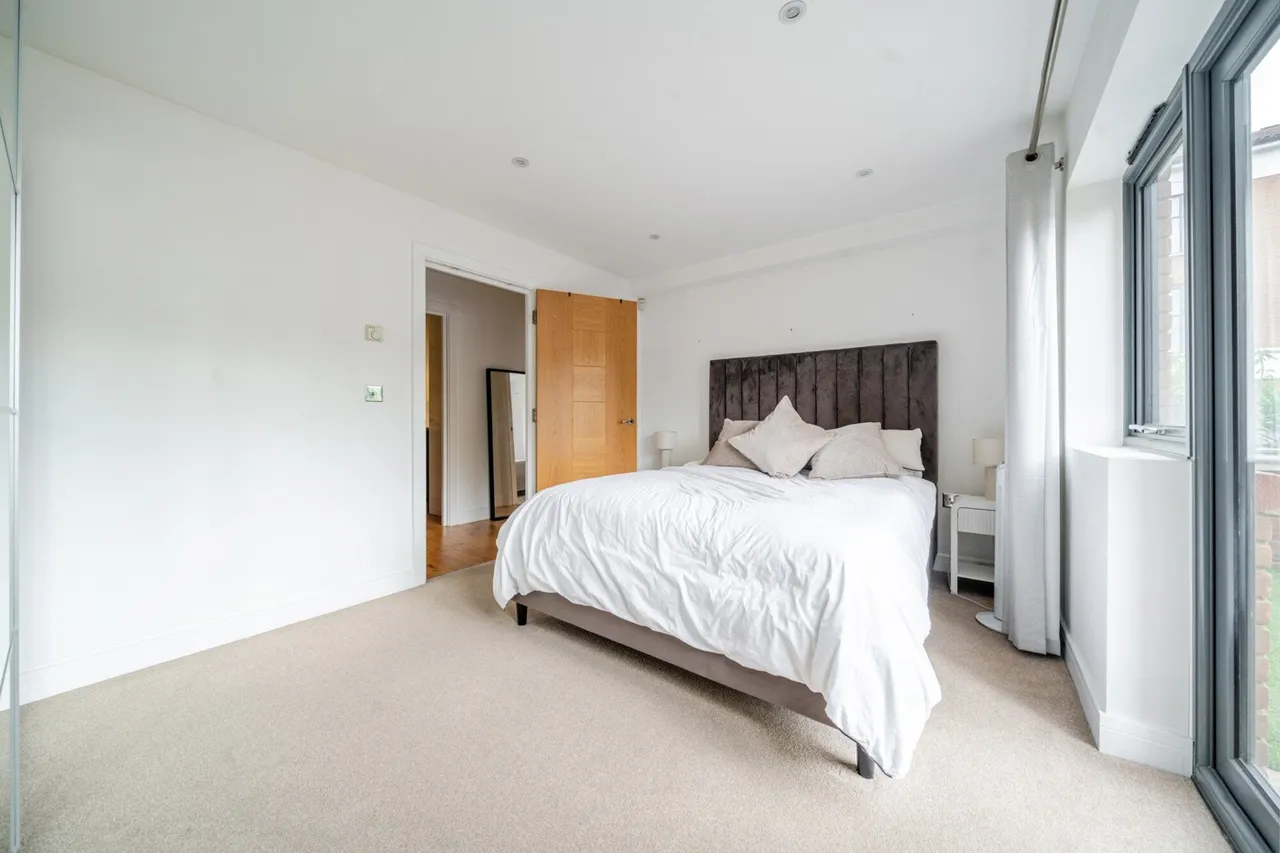 Masons Hill, BR2, photo 12