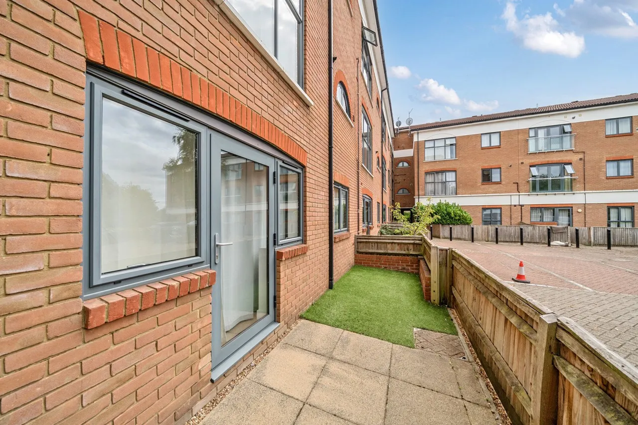Masons Hill, BR2, photo 10