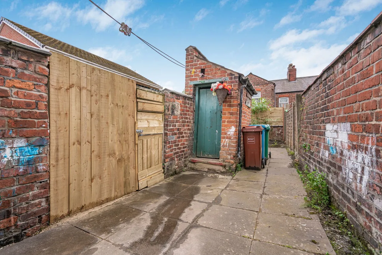 Provident Avenue, Manchester, M19, photo 17