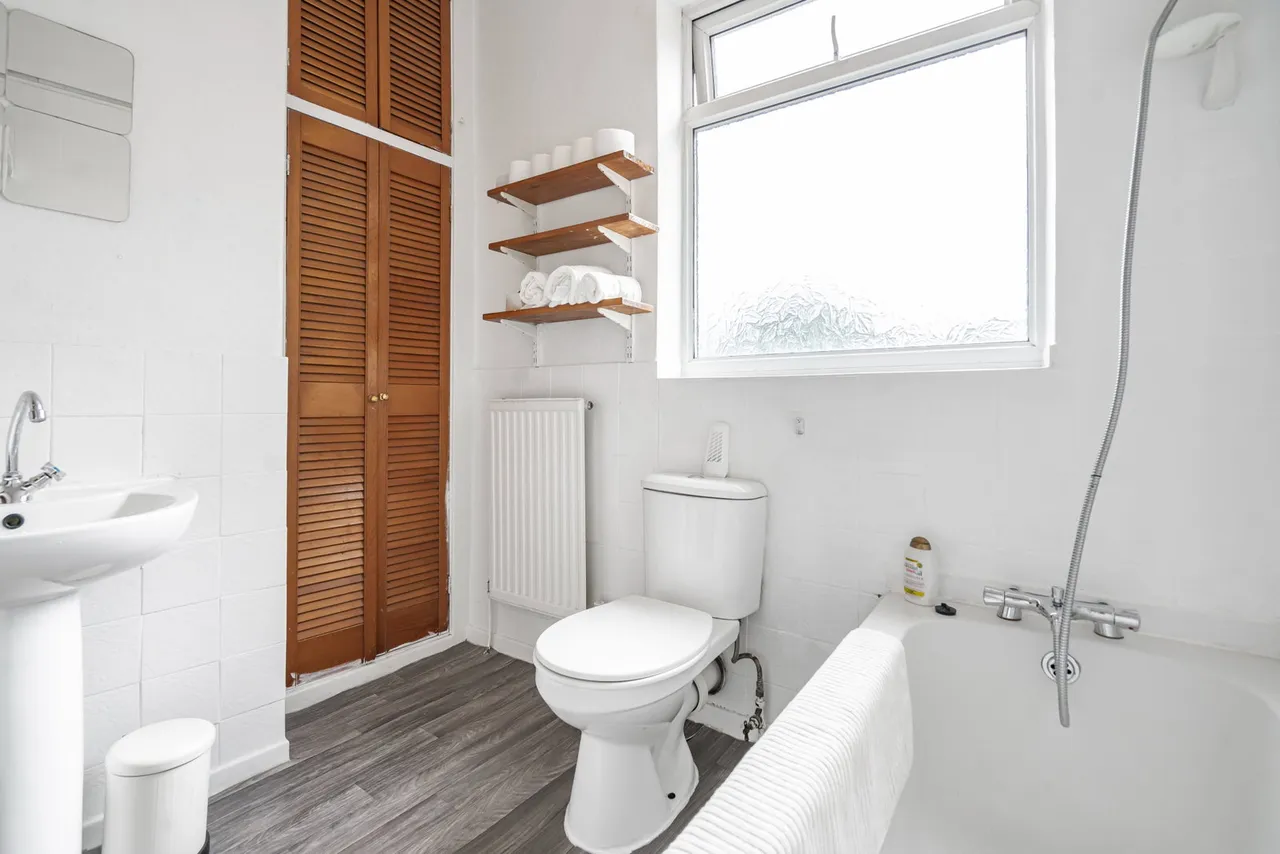 Provident Avenue, Manchester, M19, photo 9