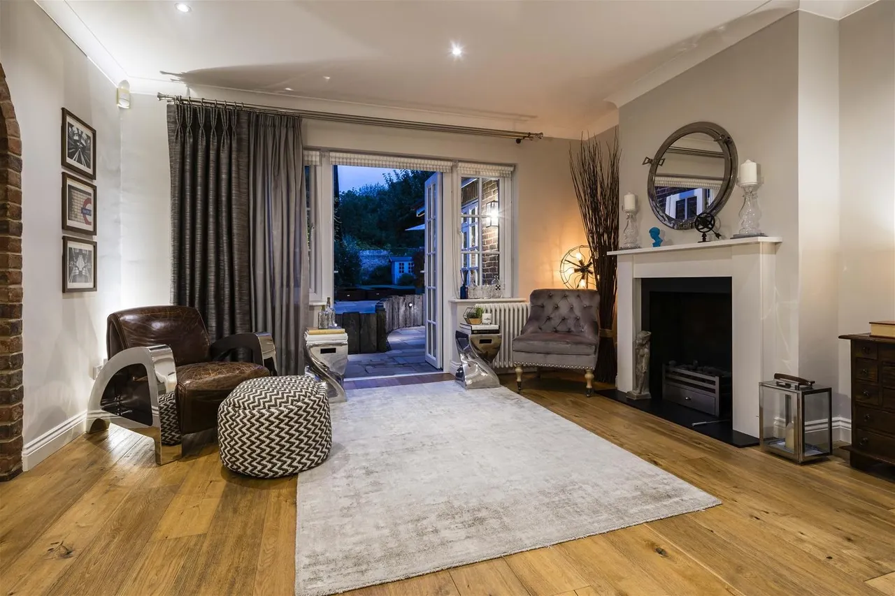 Station Road, Brookmans Park AL9 7SL, photo 5