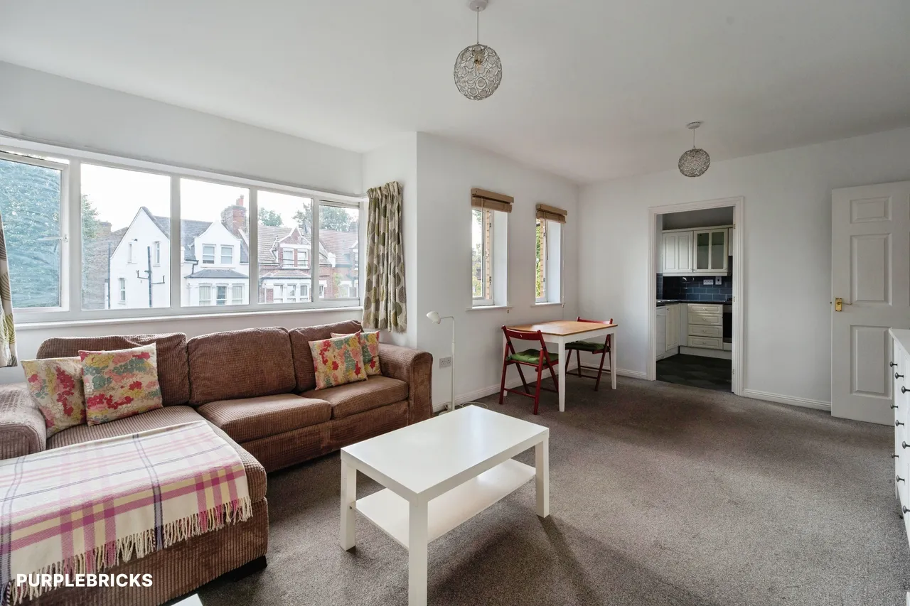 1 bed flat for sale, Grasgarth Close, London, W3