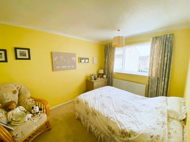 The Walk, Walton, Felixstowe, Suffolk, IP11 9DA, photo 8